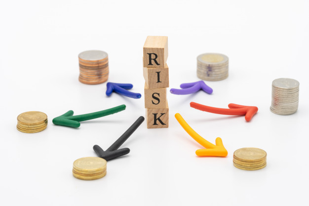 risk-avoiding-risk-concept-risk-diversification-business_24901-475